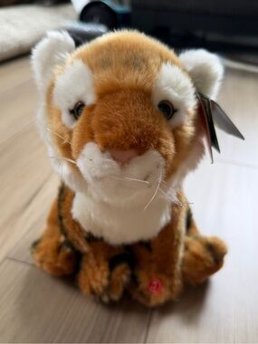 NWT Living Nature Plush Tiger Cub Stuffed Animal - Orange & White - IT ROARS!!!